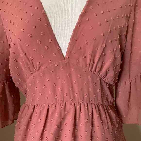 SHOWPO GEORGETTE CORAL V-NECK RUFFLE DRESS SIZE 6 DESIGNED IN AUSTRALIA - Picture 2 of 7